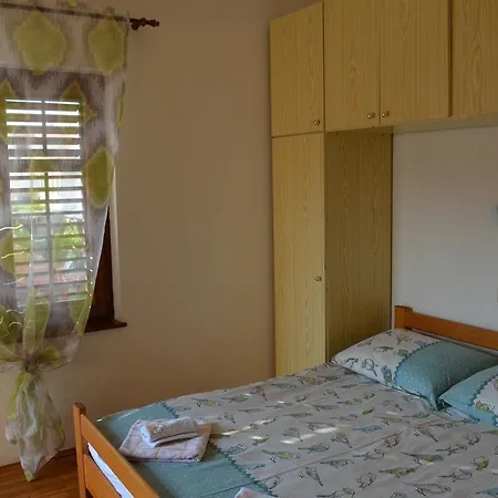 Apartment Sersic Baska (Krk)